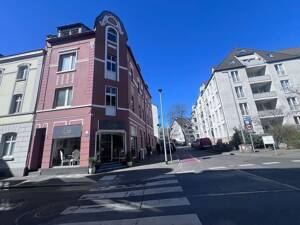 WGH mit 357m² Mietfläche in zentraler Lage von Benrath, JKM € 60.000, 3 Wohnungen, 1 Gewerbe – 40597 Düsseldorf – Vorschaubild 4