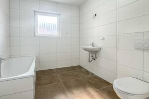 Frisch renovierte und bezugsfreie 3-Zi.-Whg. mit Balkon in ruhiger Lage von Koblenz-Wallersheim – 56070 Koblenz – Vorschaubild 6