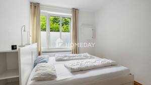 Ihr neues Wohnglück: Stilvolle Hochparterrewohnung mit Parkett und Einbauküche – 10243 Berlin – Vorschaubild 3