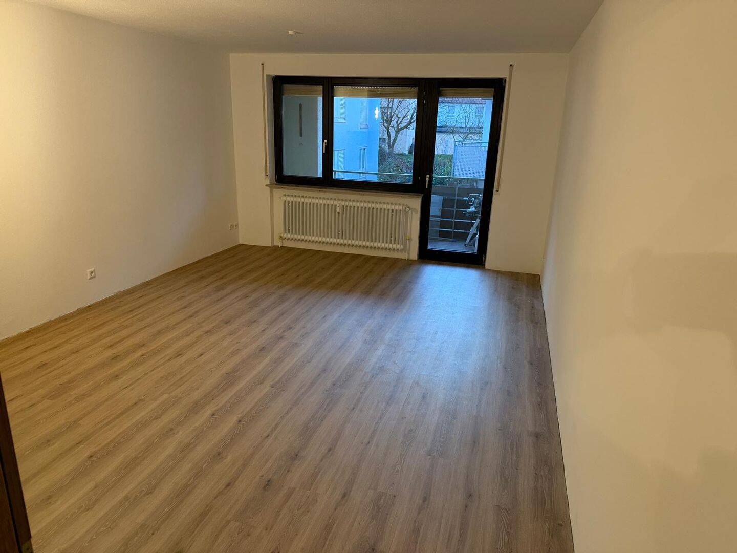 Wunderschöne 2-Zi-Wohnung nach Sanierung – Stuttgart – Vorschaubild 2