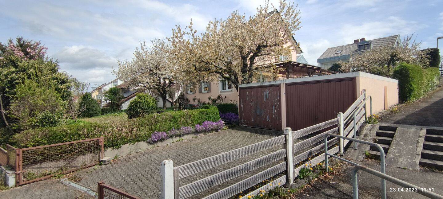 Freistehendes Zweifamilienhaus mit großem Garten, Terrasse, optional ausgebautes DG – ideal für Familie/Mehrgeneration oder Wohnen + Homeoffice – Tettnang – Vorschaubild 3
