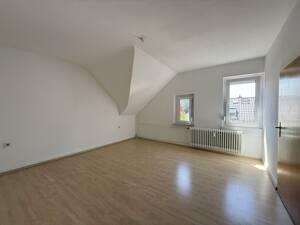 Mitten in Schwanheim - 3-Familienhaus zum vermieten oder selbst bewohnen – 60529 Frankfurt am Main – Vorschaubild 7