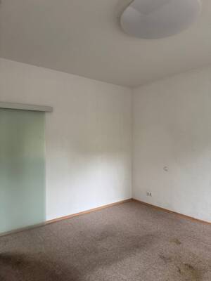 Attraktive und hervorragend geschnittene Altbau-3-Zimmer-Erdgeschosswohnung in der Bahnstraße 11, 47166 Duisburg (Renovierung erfolgt im August) – 47166 Duisburg – Vorschaubild 4