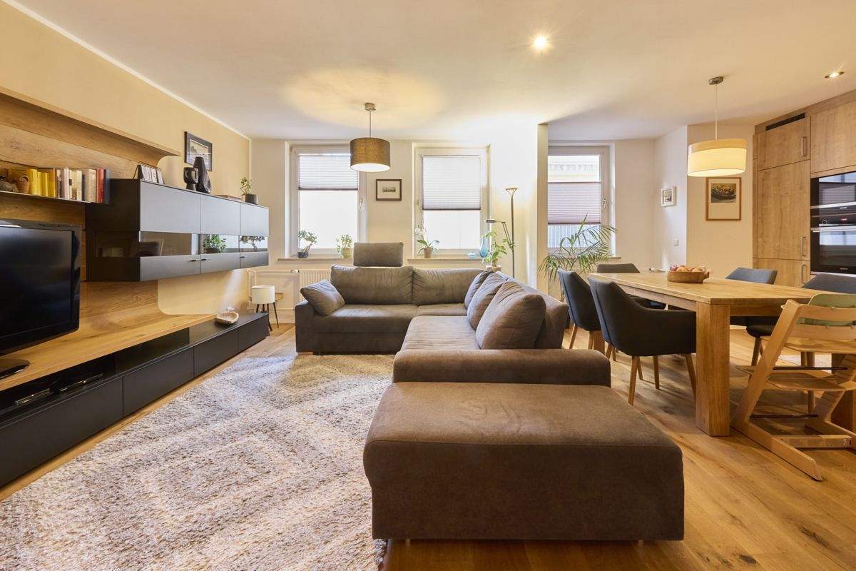 ***Dachterrasse, Garage und besondere Aufteilung: Wohnung im Thelottviertel mit Hausflair!*** – Augsburg – Vorschaubild 5
