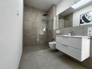 Stylische 2,5-Zimmer Penthouse-Wohnung in erstklassiger Lage zu vermieten! – 74072 Heilbronn – Vorschaubild 8