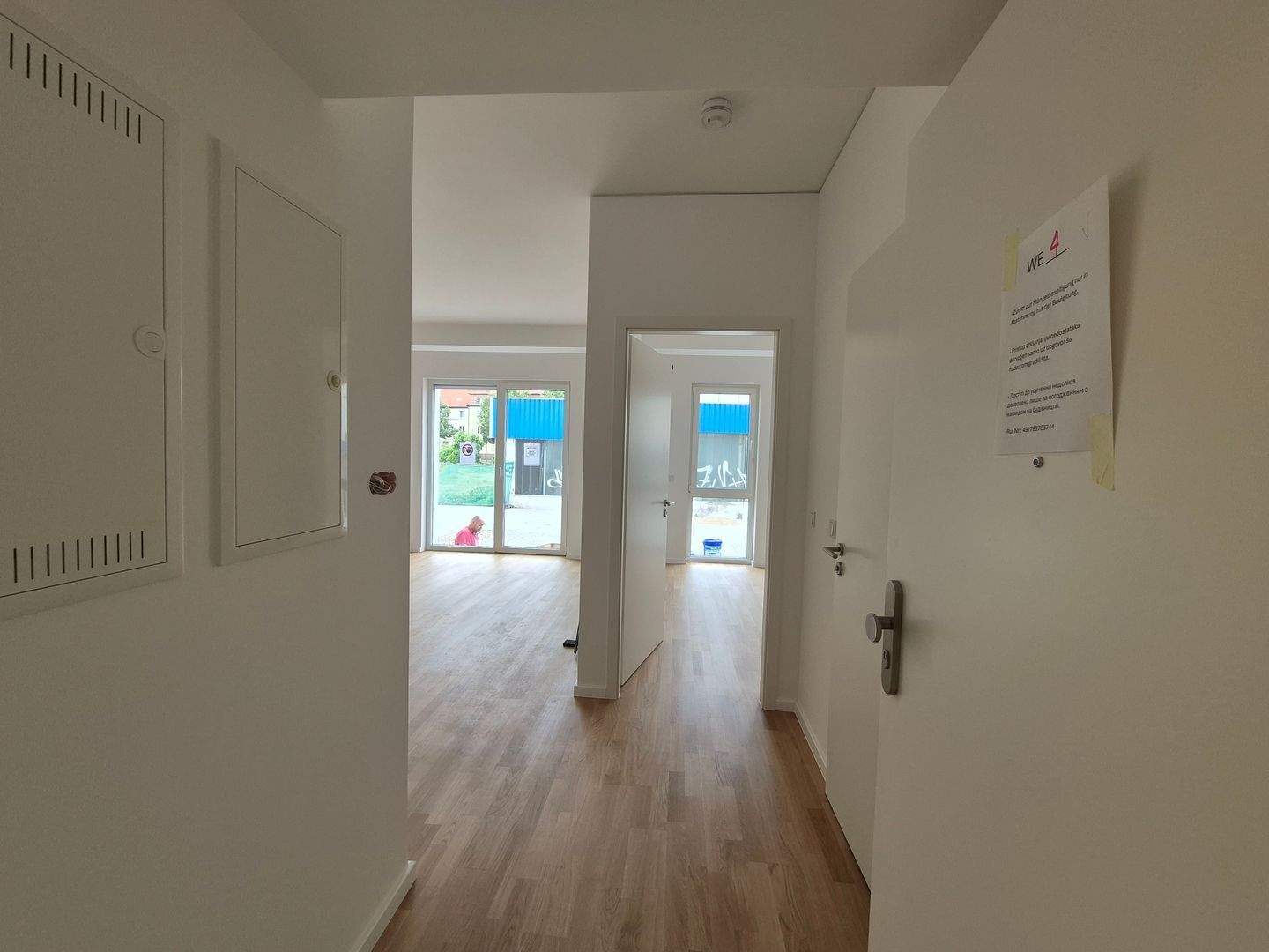 Erstbezug nach Sanierung - Vollmöblierte 2-Zimmer mit Parkett, Balkon, EBK, Fußbodenh. u. Belüftungsanlage – Magdeburg – Vorschaubild 3