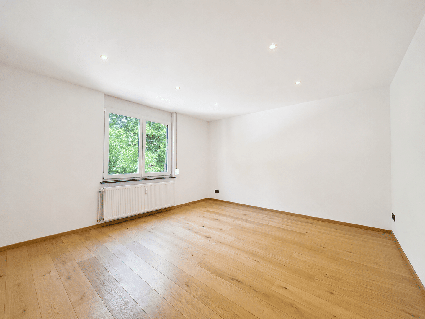 Ihr Wohntraum mit eigenem Garten: charmante, geräumige 3-Zimmer-Wohnung in S-Feuerbach – Stuttgart – Vorschaubild 2