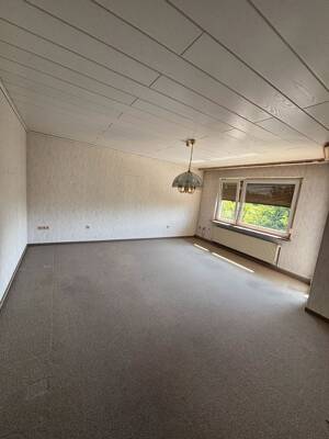 2-/4-Zimmer-Wohnung mit Balkon in Rösrath-Rambrücken | 83 m² / 123 m² (inkl. DG) | ab sofort – 51503 Rösrath – Vorschaubild 4