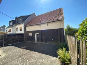 2km zur A45: Einfamilienhaus mit Werkstatt im Hinterhaus, Carport und idyllischem Garten in Herborn! – 35745 Herborn – Vorschaubild 4