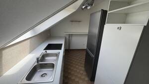 Helle 2-Zimmer-Dachgeschosswohung mit großem Balkon & schöner Ausicht – 72760 Reutlingen – Vorschaubild 9
