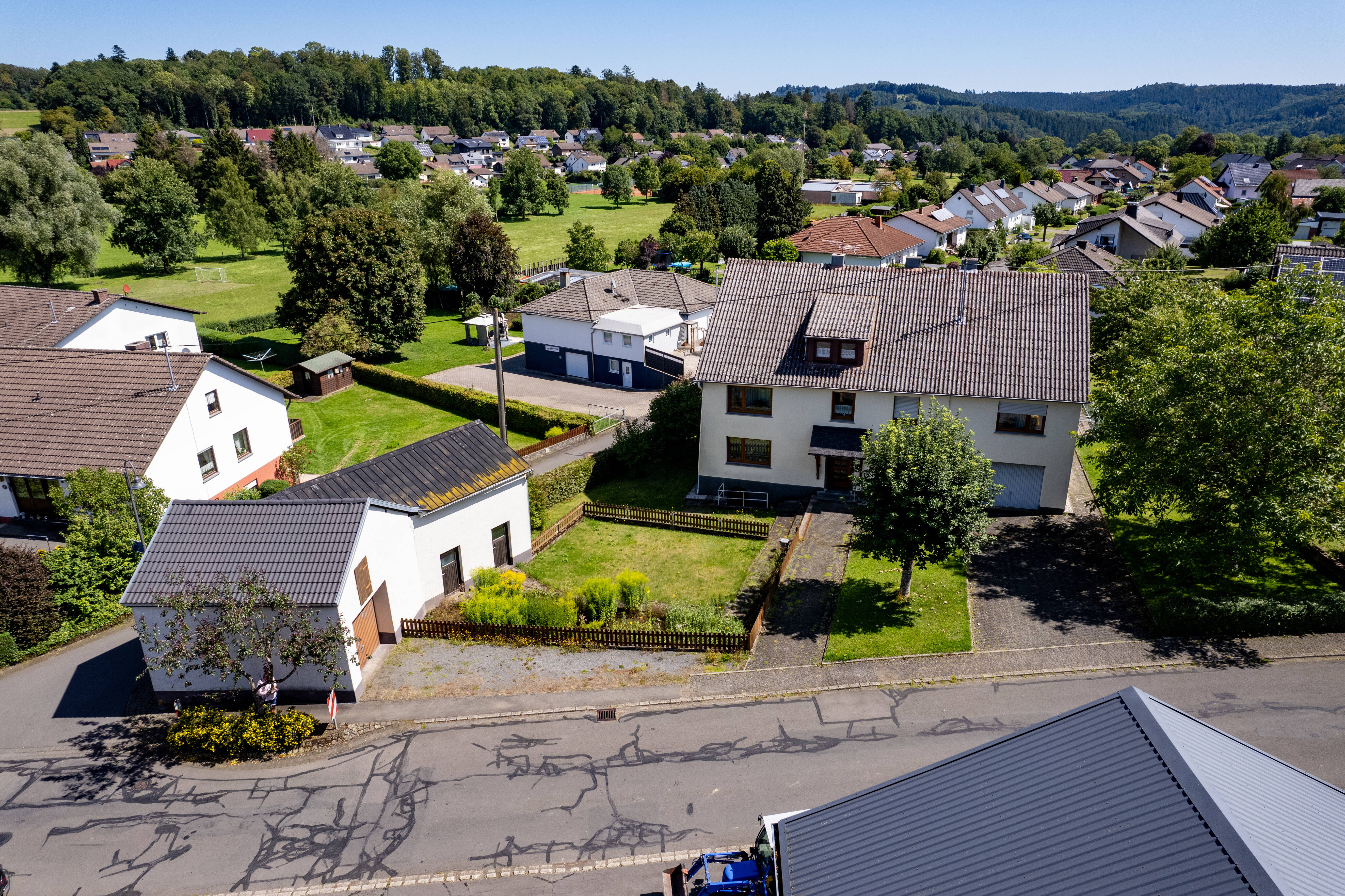***Schönes Bauernhaus mit separaten Bauplatz und Nebengebäude inkl. Backhaus/Räucherhaus*** – Üdersdorf – Bild 1 von 9