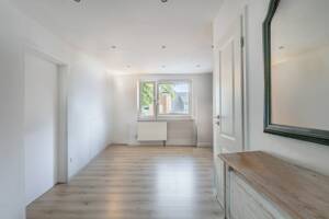 Zwei-Parteienhaus in Köln-Lövenich zur Selbstnutzung oder Neuvermietung – 50859 Köln – Vorschaubild 3