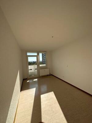 Schöne 2-Zimmer-Wohnung mit Balkon zu vermieten! – 60433 Frankfurt am Main – Vorschaubild 6