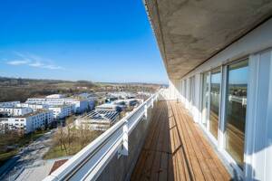 Modern geschnittene 2,5-ZI-Whg mit umlaufendem Balkon und Einbauküche – 93051 Regensburg – Vorschaubild 2