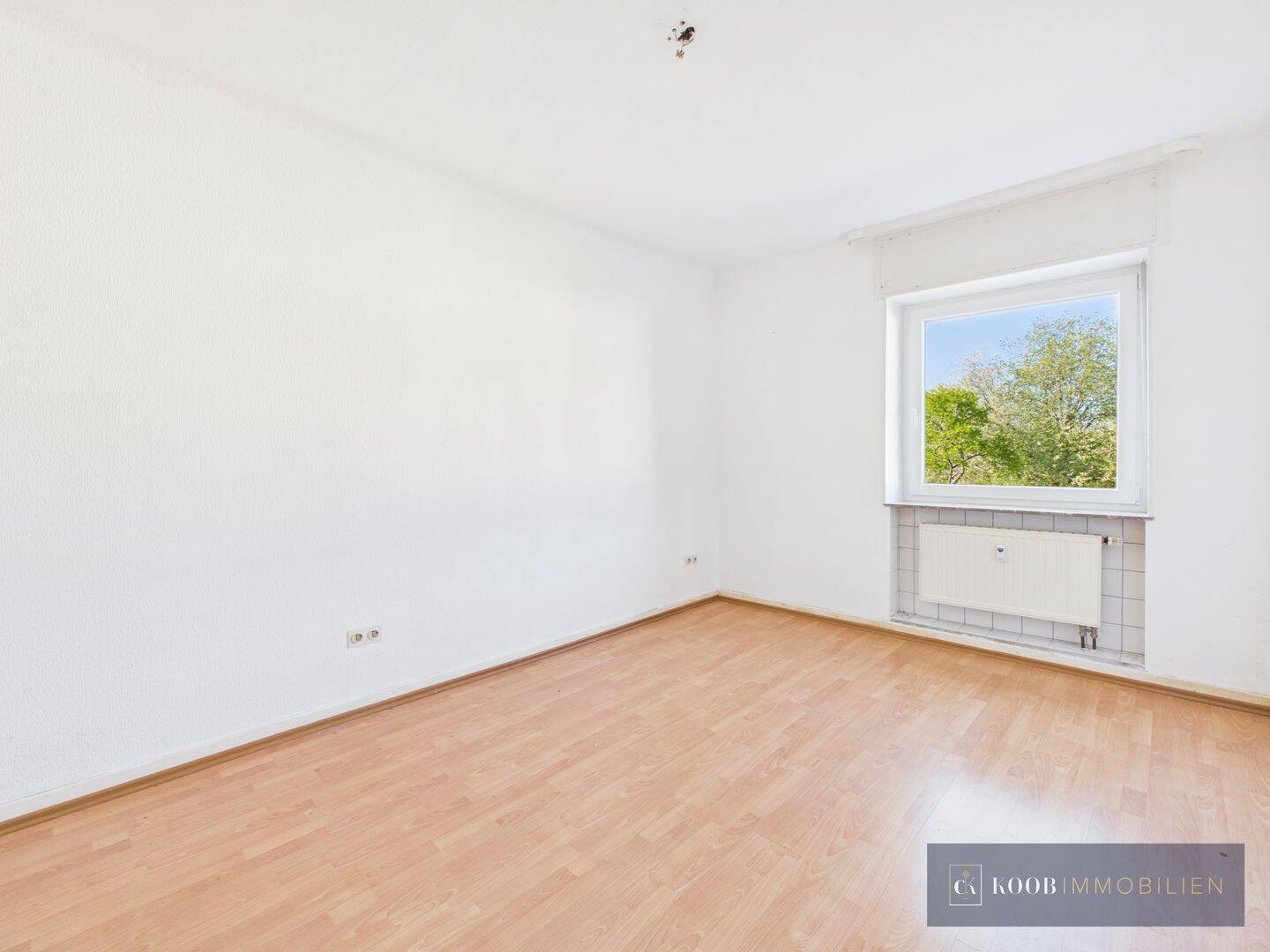 1-2 Familienhaus mit 2 Eingängen, Balkon & flexibler Nutzung in Bischmisheim – Saarbrücken – Vorschaubild 9