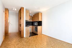 Charmantes City-Apartment mit großzügigem Balkon – 10179 Berlin – Vorschaubild 2