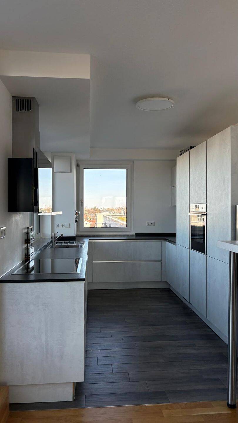 Luxuriöse Maisonette mit XL-Dachterrasse, Designküche, TG-Stellplatz und Penthouse-Flair in Fürth – Fürth – Vorschaubild 4