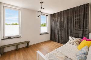 Lichtdurchflutetes Reihenhaus an der Nidda mit Garten und Pool – 60437 Frankfurt am Main – Vorschaubild 7