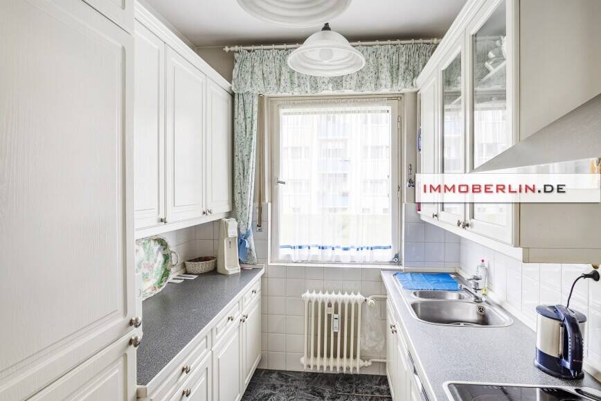 IMMOBERLIN.DE - Attraktive Wohnung mit Loggia in sehr guter Wohnlage – Berlin – Vorschaubild 4
