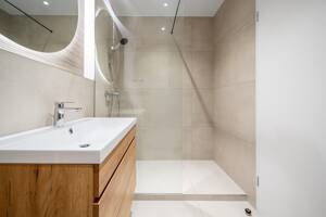 Provisionsfrei: Neue 3-Zimmer-Wohnung mit Sonnenbalkon in ruhiger Grünlage – 81927 München – Vorschaubild 3