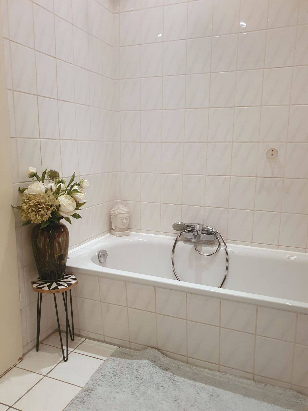 Charmante 2,5 Zimmer Maisonettewohnung mit Einbauküche in Top-Zustand – Bremerhaven – Vorschaubild 2