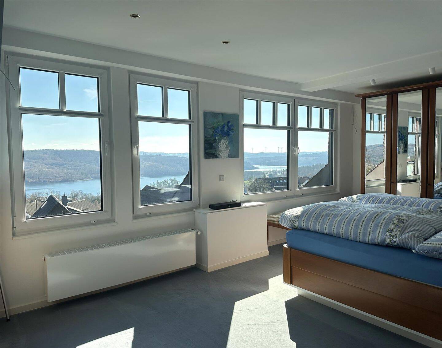 / Wohnen mit Panorama-Seeblick: Exklusives Einfamilienhaus mit Gartenwohnung am Sorpesee – Sundern – Vorschaubild 8