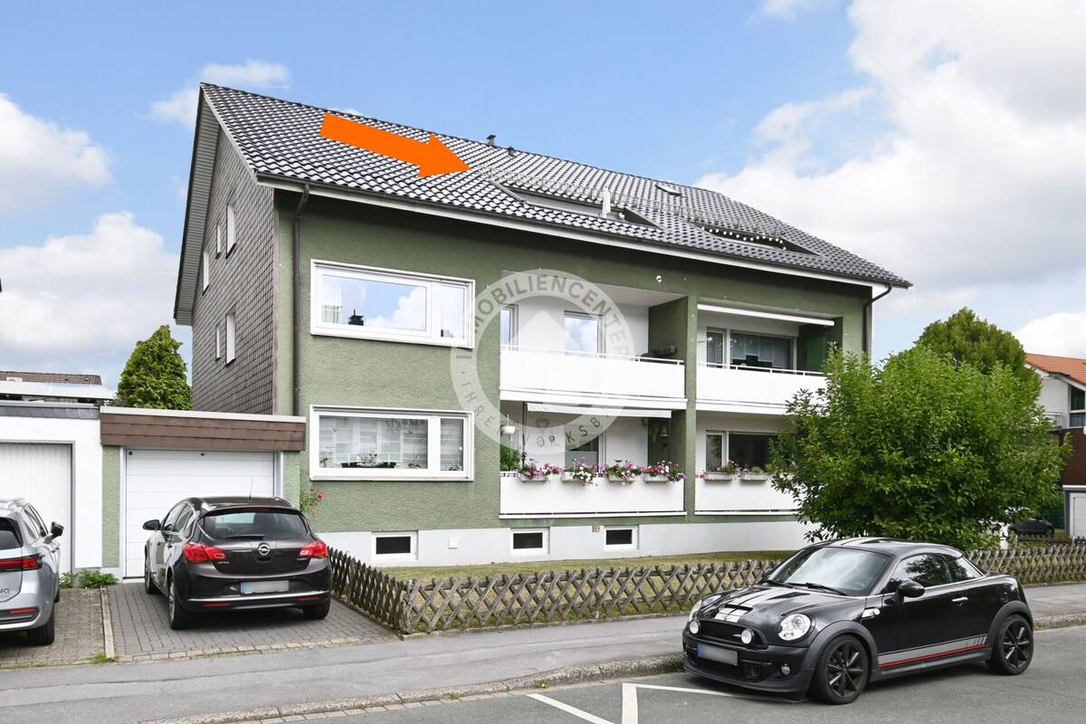 Wohnen im Grünen, investieren mit Perspektive - Dachgeschosswohnung mit Südloggia! – 44265 Dortmund – Bild 1 von 9