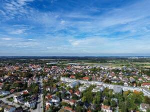 Lerchenau - Modern. Ruhig. Grün. - Mit Sonnenbalkon! - KfW-55-Effizienzhaus! – 80995 München – Vorschaubild 8