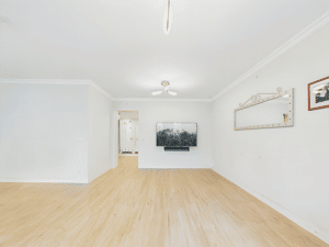 Haus im Haus: 5-Zimmer-Residence mit Gartenrefugium, Sonnenterrasse & interner Aufzugsanlage – 13125 Berlin – Vorschaubild 3
