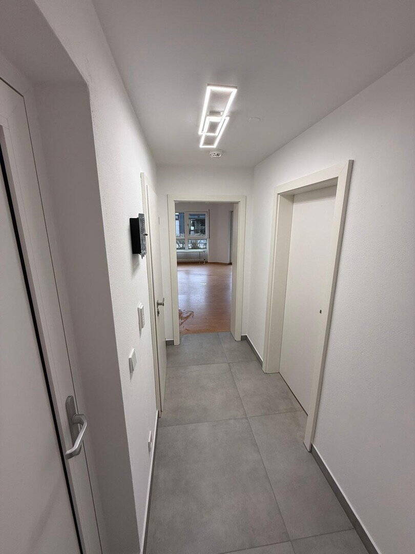 Renovierte 2-Zimmer-Wohnung mit Balkon&Tiefgarage(Erbpacht) – Ingolstadt – Vorschaubild 5