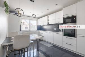 IMMOBERLIN.DE - Exzellente modernisierte Wohnung mit großer Südwestterrasse in Top-Familienwohnlage – 13439 Berlin – Vorschaubild 3