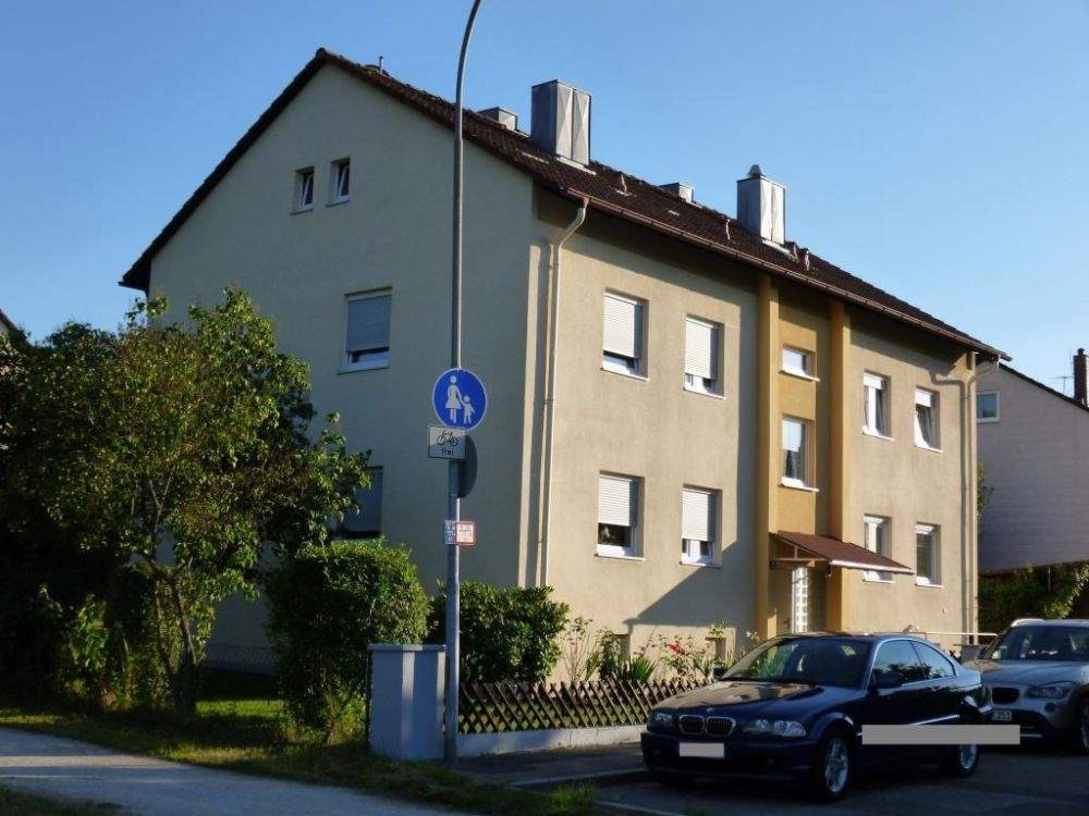 Aufgeteiltes 4-Mehrfamilienhaus direkt am Vogelschutzpark in Schwabach – Schwabach – Bild 1 von 9