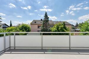 +++ zentral & ruhig - sonniger Süd-Balkon - hochwertig modernisiert - Einbauküche-Übernahme möglich +++ – 70439 Stuttgart – Vorschaubild 3