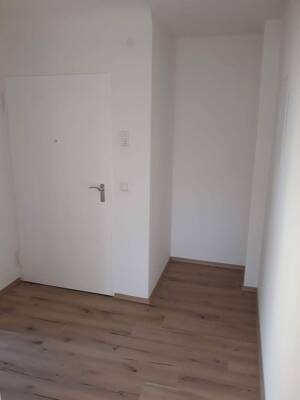 Helle, ruhige und zentral gelegene 3-Zimmer-Wohnung mit Balkon – 90439 Nürnberg – Vorschaubild 5