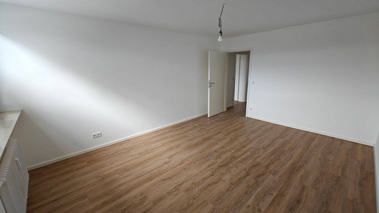 Modernisierte 2-Zimmer-Wohnung mit Balkon & Aufzug in Nürnberg-Röthenbach – sofort bezugsfrei – Nürnberg – Vorschaubild 4