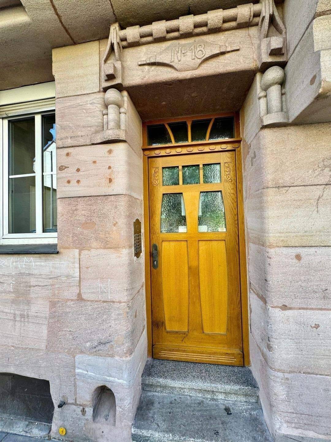 Schöne 3-Zi.-Altbauwohnung nähe Opernhaus