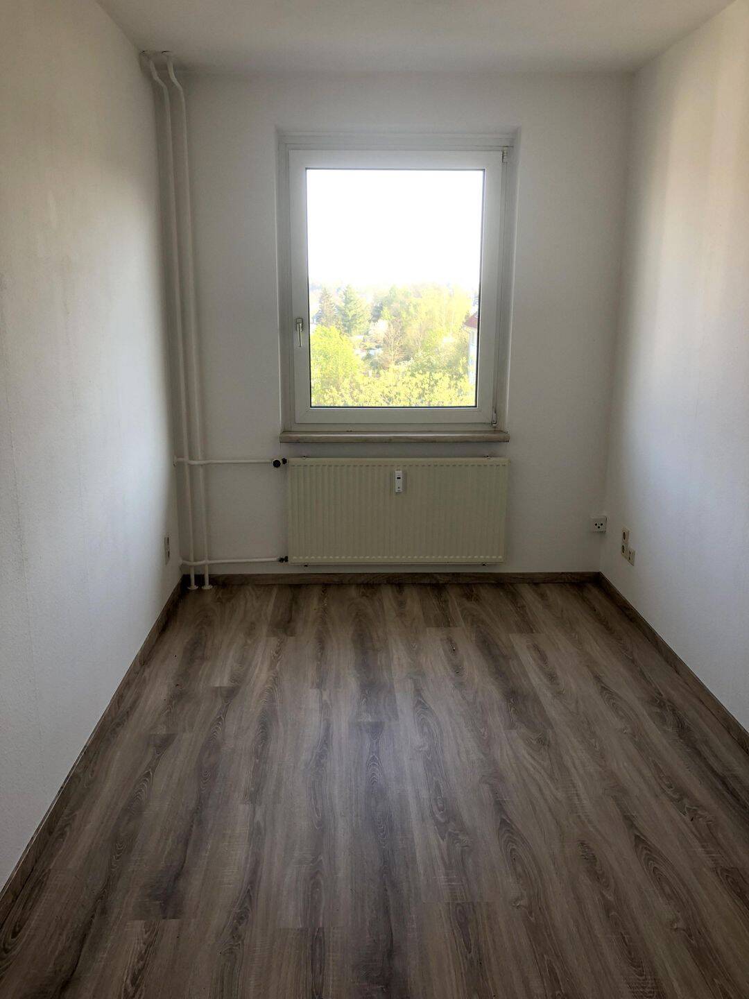 Attrakktive 3-Raum Wohnung mit Balkon und Stellplatz – Chemnitz – Vorschaubild 8