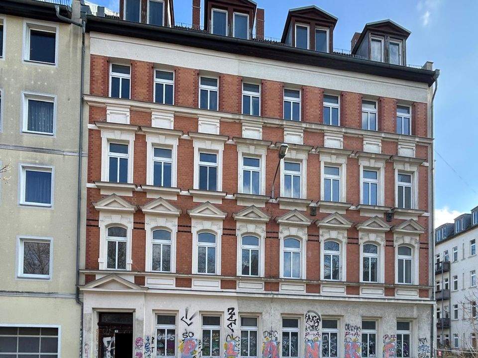 Charmantes Mehrfamilienhaus - reich an Geschichte und bereit für frische Impulse! – Leipzig – Bild 1 von 5