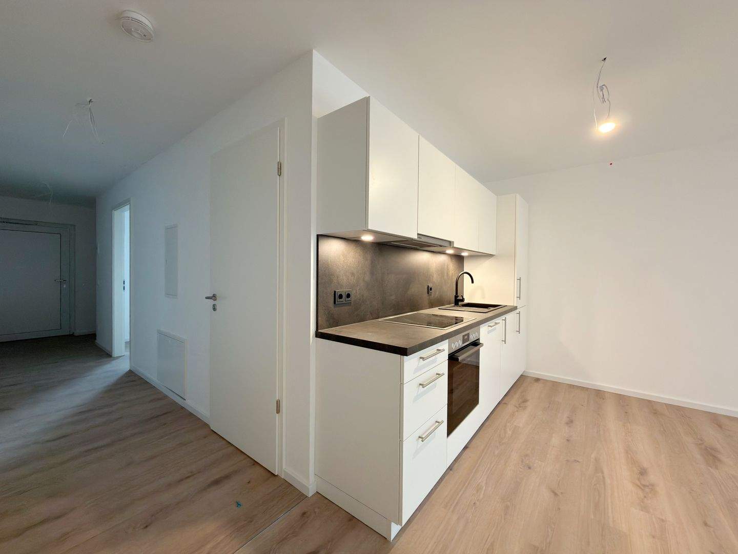 Exklusive 3-Zimmer-Neubauwohnung mit hochwertiger Ausstattung ~ Erstbezug ~ Tiefgarage ~ Aufzug ~ Sofortbezug! – Nürnberg – Vorschaubild 8