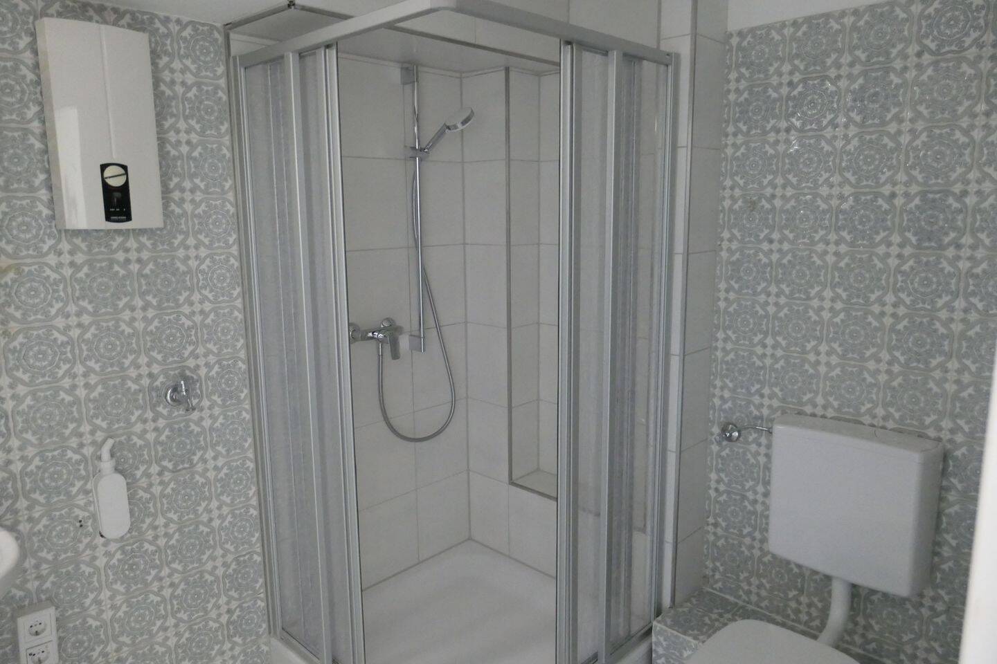 2-Zimmer-Wohnung in bester Lage mit außergewöhnlicher Aussicht – Düsseldorf – Vorschaubild 9