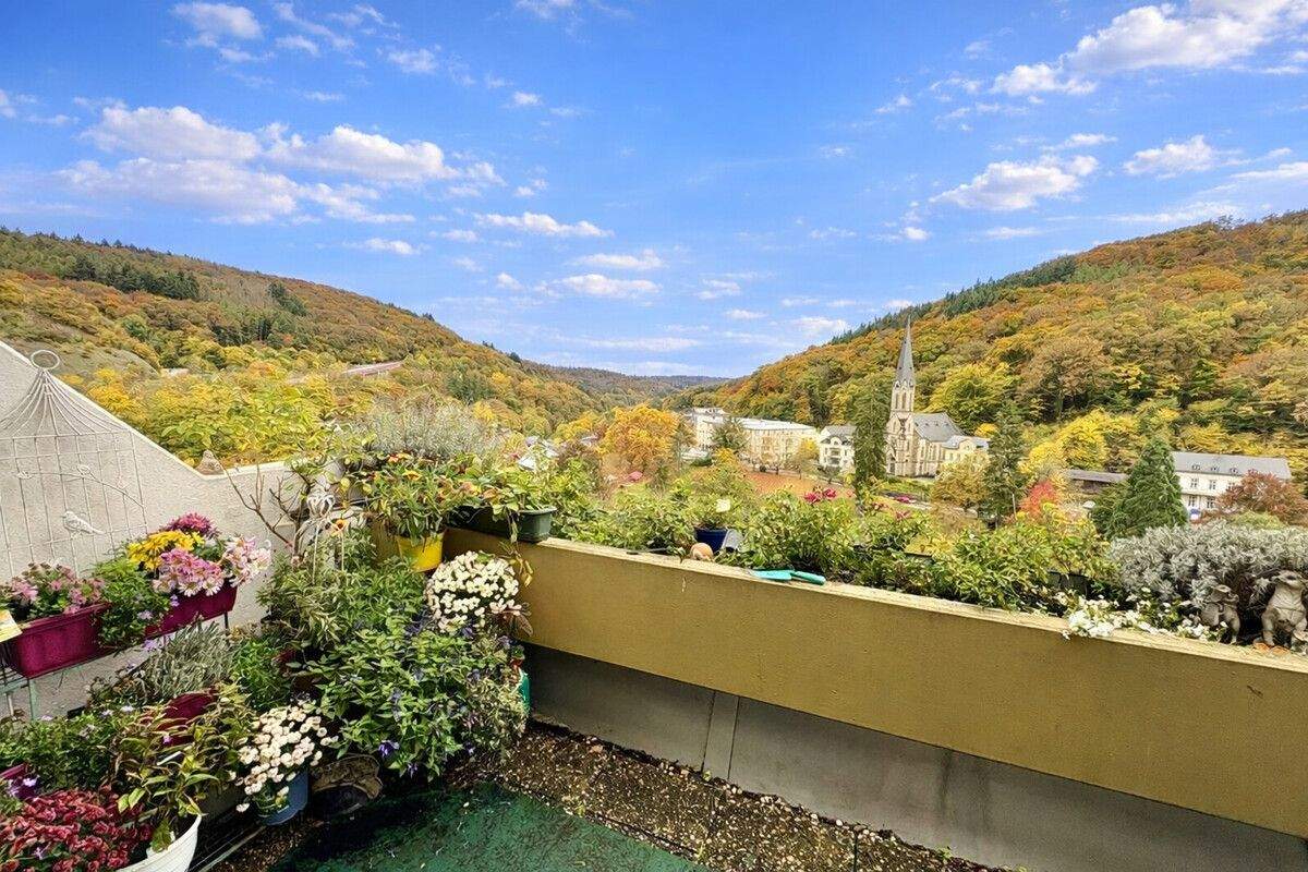 ''Kapitalanlage mit Weitblick'' 2-Zimmerwohnung in Schlangenbad – Schlangenbad – Bild 1 von 9
