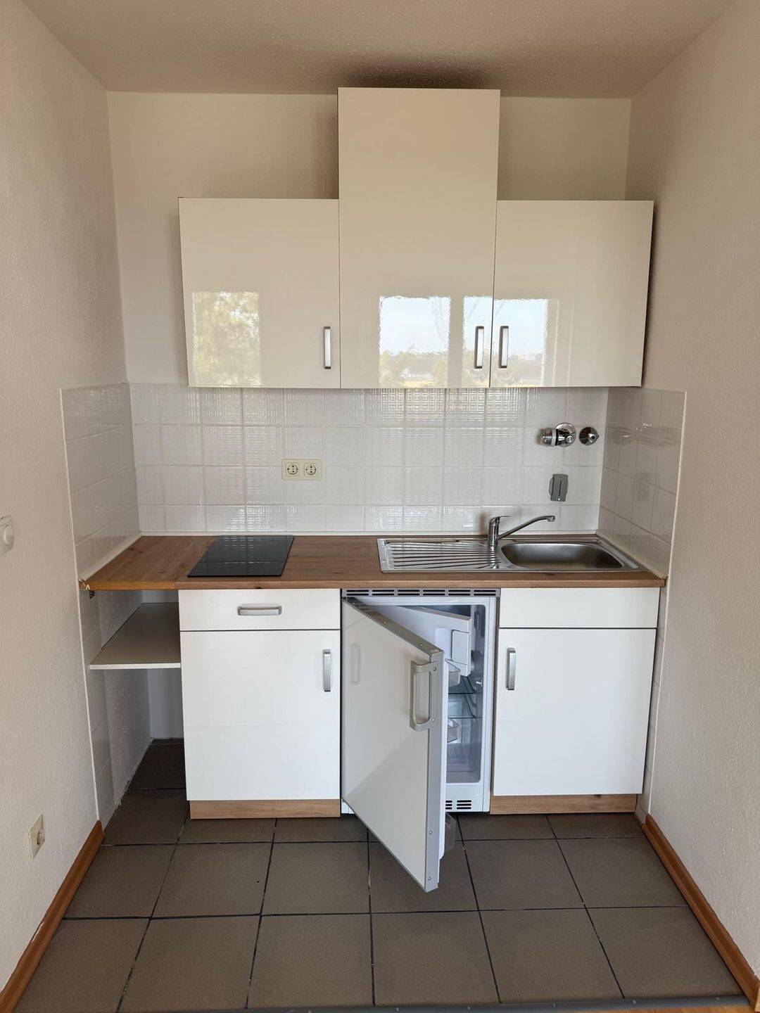 Ein 1 Zimmer Apartment mit einem 36 Quadratmeter Wohnraum – Ingolstadt – Vorschaubild 4