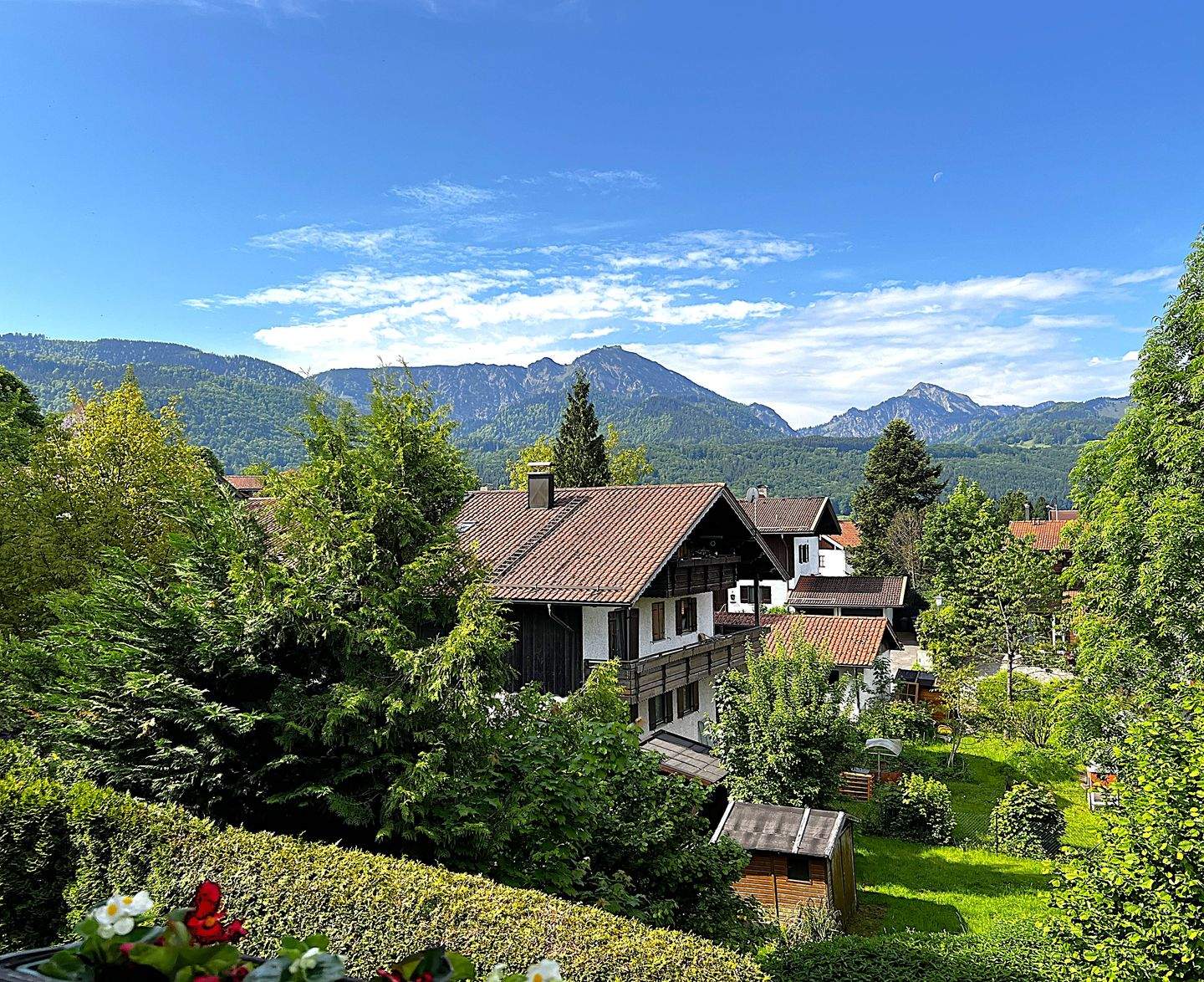 Zweifamilienhaus in Bergen – Bergen – Bild 1 von 9