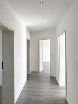 Hello 3-Zi-Wohnung mit Balkon in Hagen - ab 01.09. bezugsfrei – 58095 Hagen – Vorschaubild 1