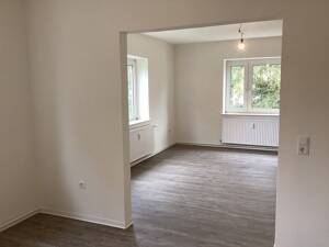 Wo das Leben so spielt - sanierte 2-Zimmer-Wohnung, ab dem 12.06.2026 anmietbar! – 23560 Lübeck – Vorschaubild 7