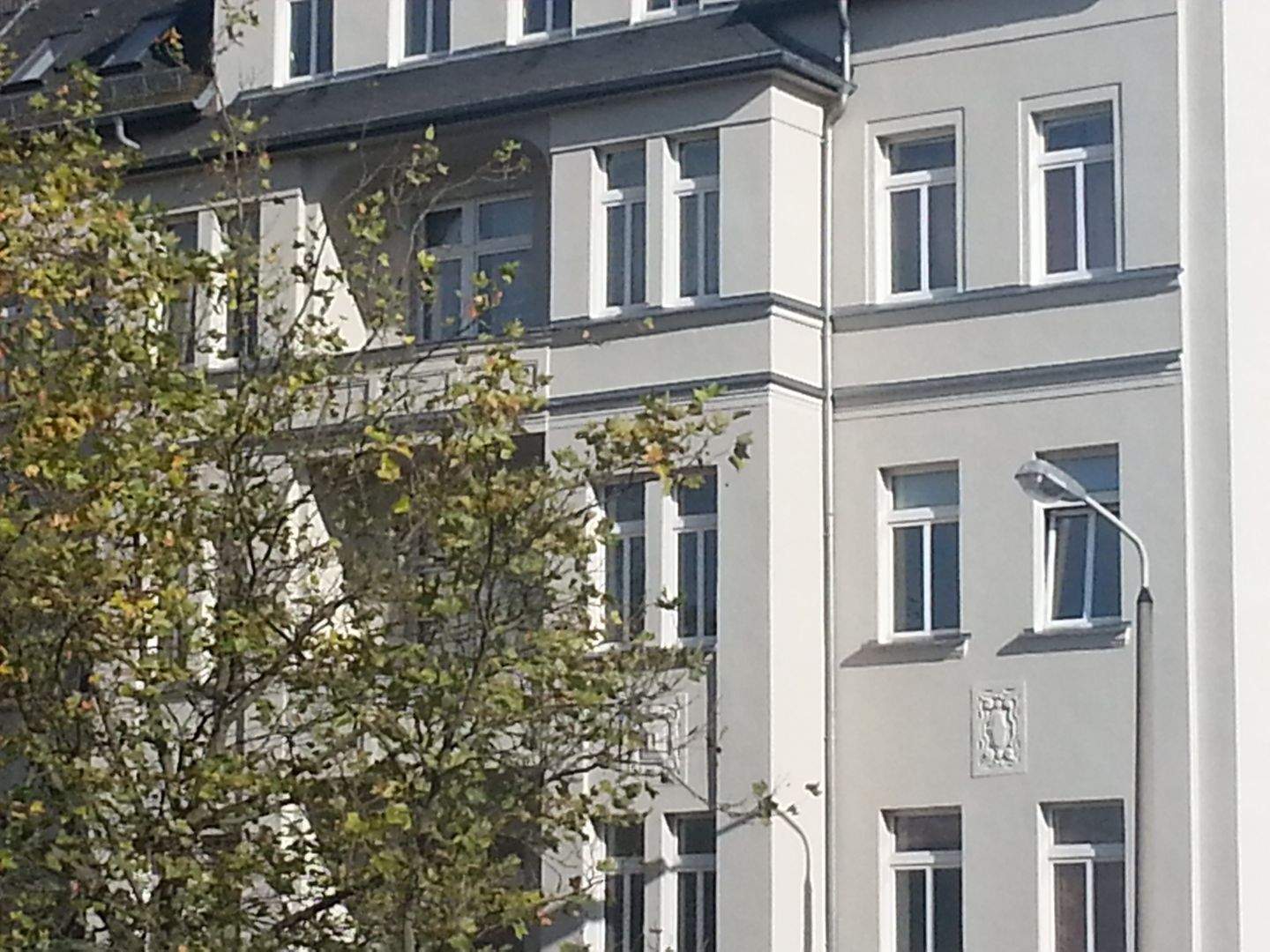 +++NEU RENOVIERTE WOHNUNG MIT EBK UND ZWEI BALKONE IN DIREKTER UNI-NÄHE+++ – Chemnitz – Vorschaubild 2