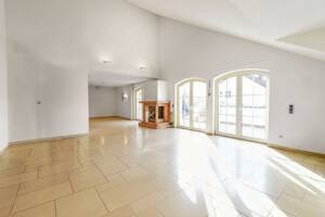 Exklusives Wohnen in Burgaltendorf! Bj. 2004, 214 m², En.Eff B, 5R, Garage & Stellplatz – 45289 Essen – Vorschaubild 3