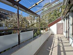 RUHIGE 2.REIHE-LAGE! Riesige 4,5 Zi.-Maisonette-ETW TG,EBK,Balkon,XL-Hobbyraum, 2 Keller,Gem.Garten – 70563 Stuttgart – Vorschaubild 6