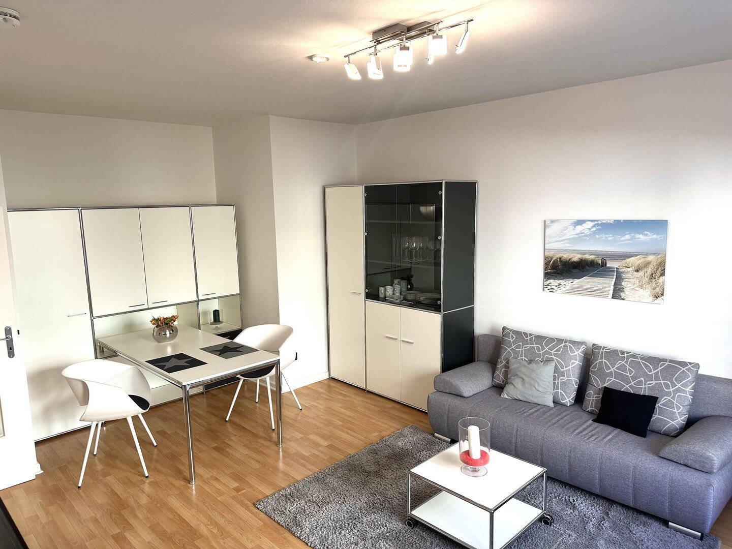 Schönes Apartment mit Balkon in ruhiger Lage