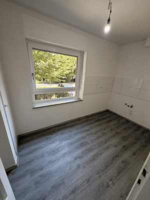 Frisch renovierte 1-Zimmer-Wohnung in schöner Lage! – 45239 Essen – Vorschaubild 3